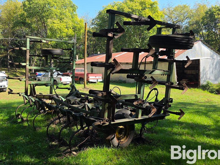 john-deere-1010-image-5