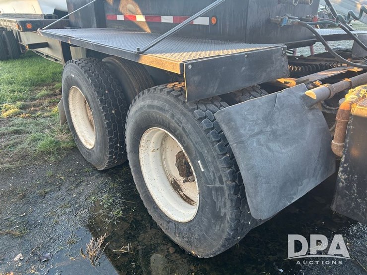 international-9100-image-13