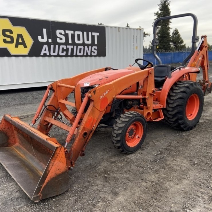 2010 KUBOTA L3200