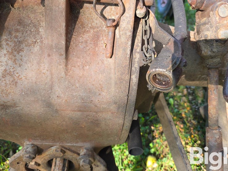 1958-massey-ferguson-50-image-11