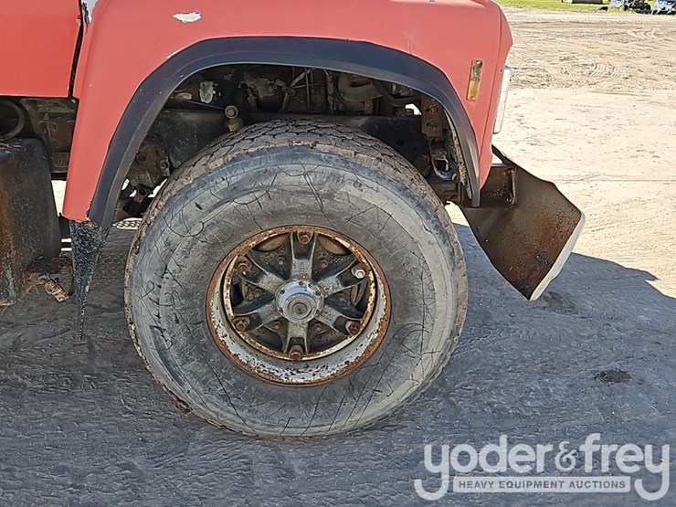 1988-ford-lt8000-image-12