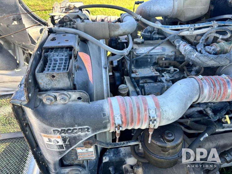 2013-kenworth-t370-image-53