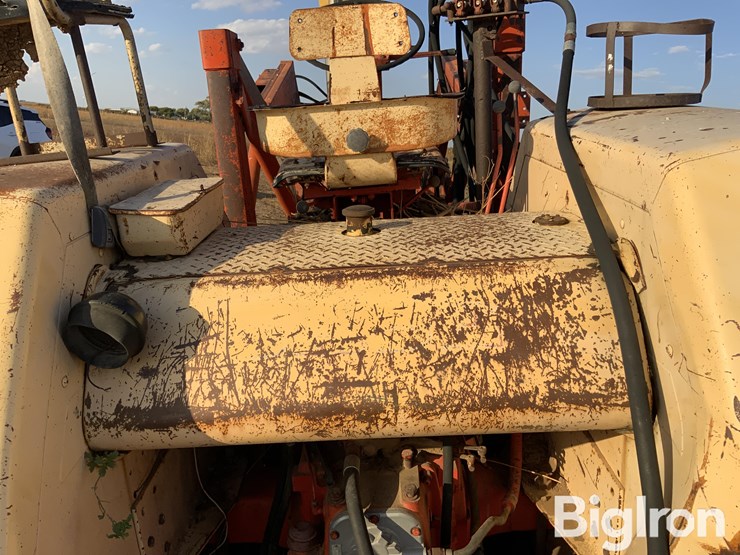 case-1032-2wd-tractor-image-19