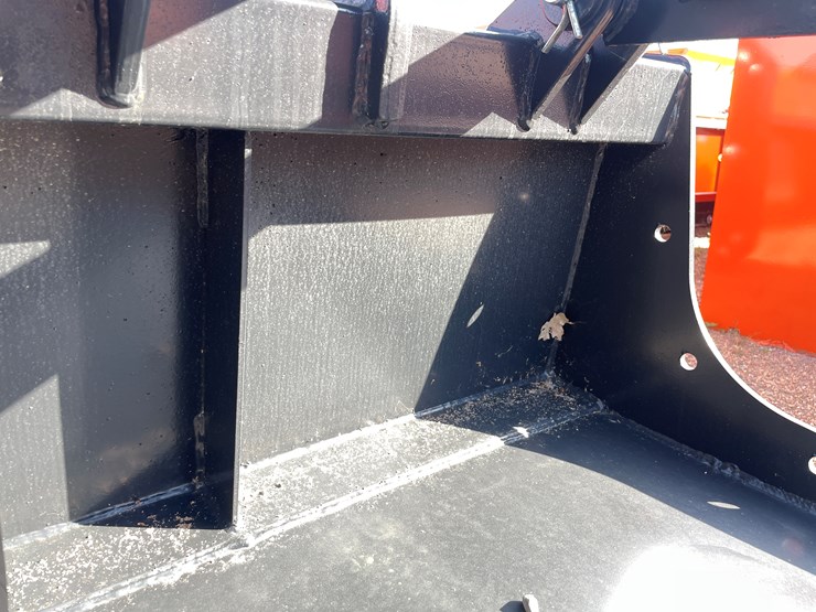 #4079-•-84"-smooth-faced-grapple-bucket-attachment-image-13