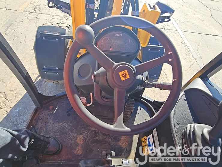 2021-jcb-407-image-21