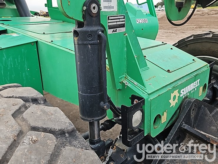 2016-sky-trak-10042-image-12