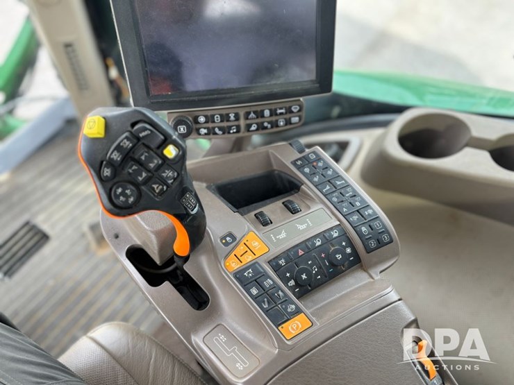 2019-john-deere-r4038-image-103