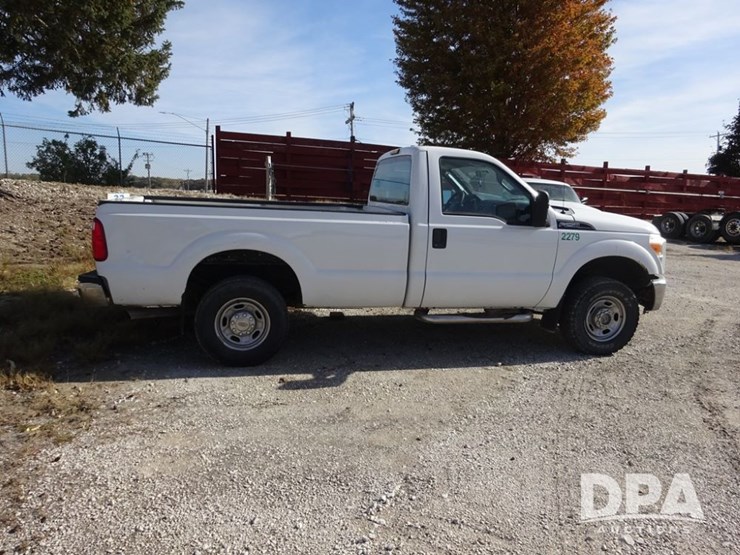 2011-ford-f250-image-24