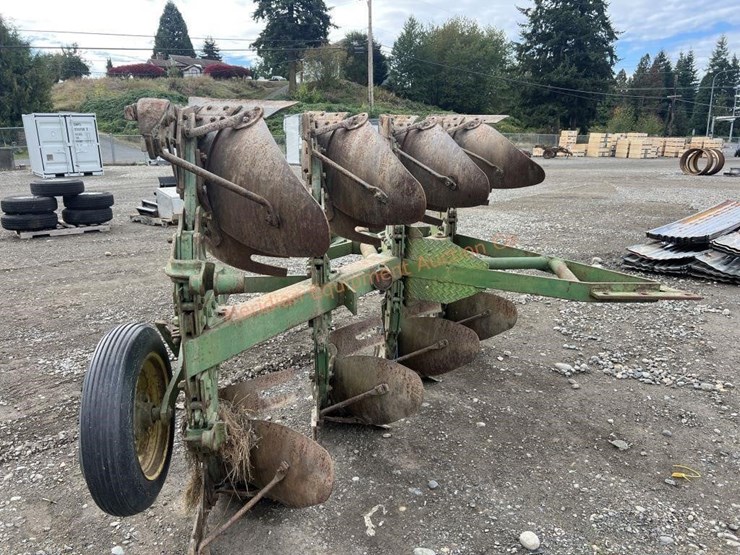 john-deere-4200-image-6