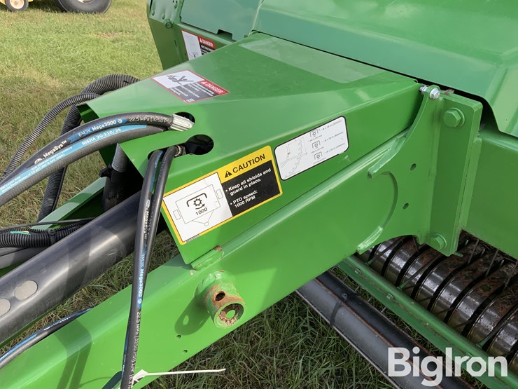 2021-john-deere-560m-image-19