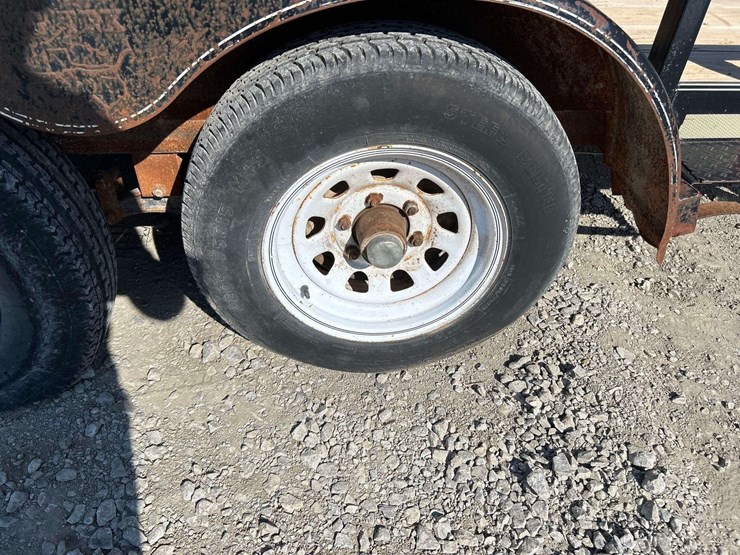 2003-big-tex-10pi-16ft.-t/a-pipe-top-utility-trailer-image-11