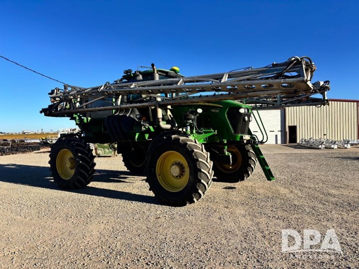 2013-john-deere-4830-image-6