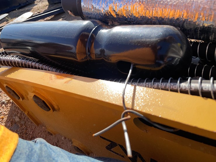 #4093-•-wolverine-hydraulic-breaker-attachment-image-20