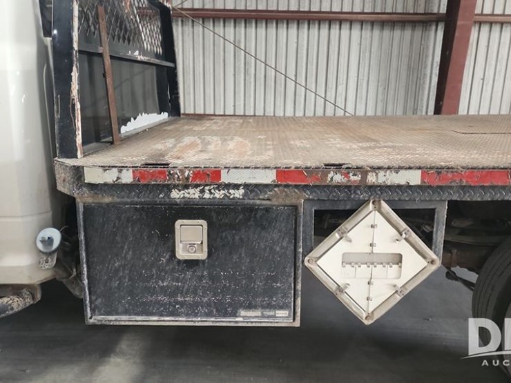 2012-dodge-ram-5500-image-15