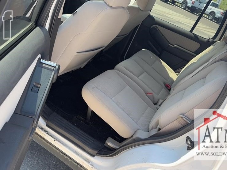 2008-ford-explorer-xlt-image-10