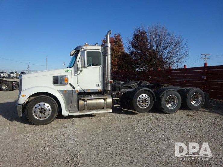 2016-freightliner-coronado-day-cab-glider-truck-(pz13982,-unit-720)-image-36