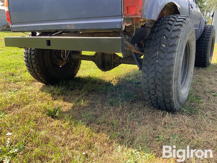 1986-jeep-fc170-image-15