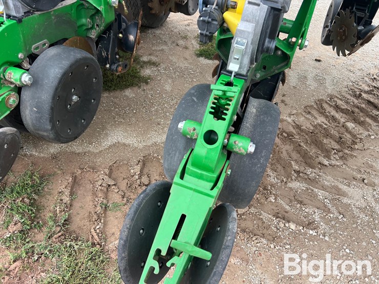 2012-john-deere-1770nt-ccs-image-18