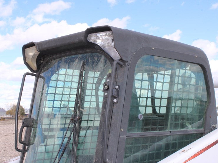 bobcat-t870-image-17