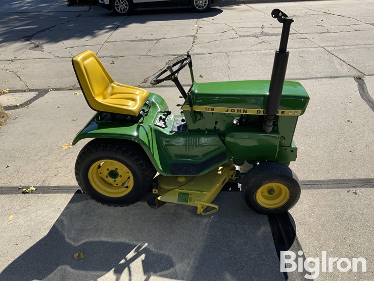 1969-john-deere-112-image-4