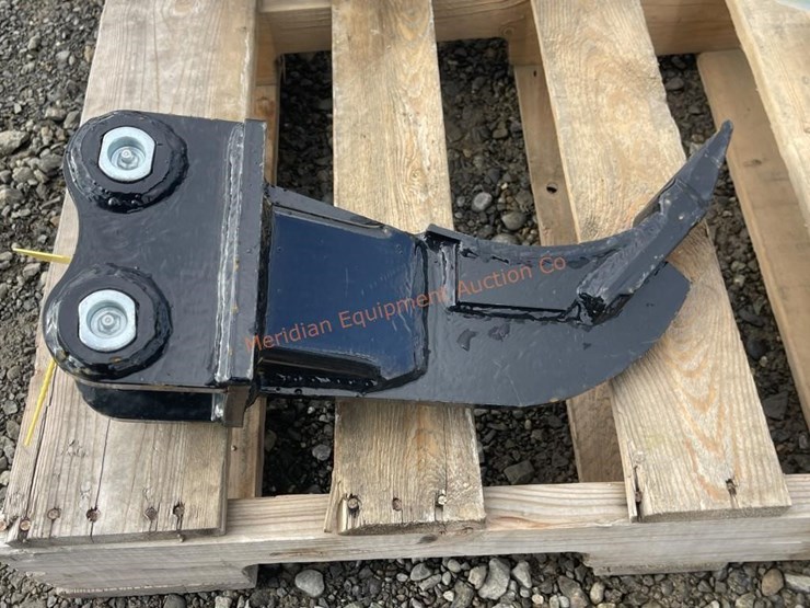 ir-mini-excavator-ripper-image-1