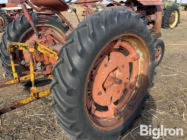 farmal-h-2wd-tractor-image-19