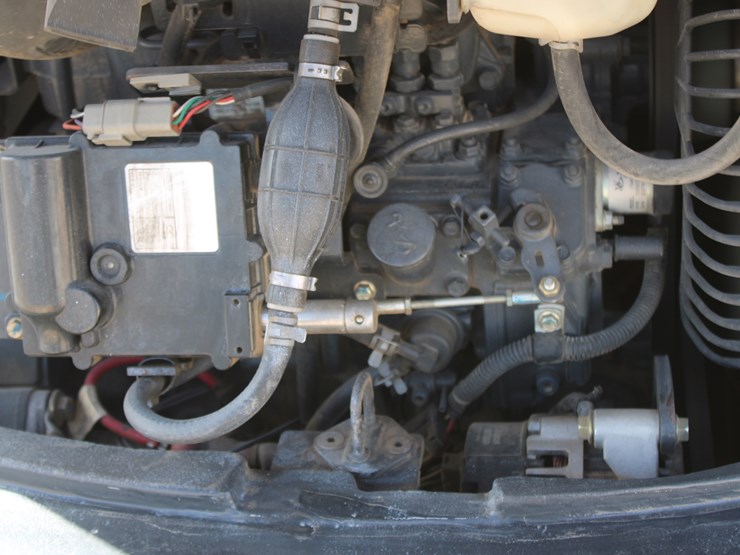 2016-bobcat-e32i-image-40