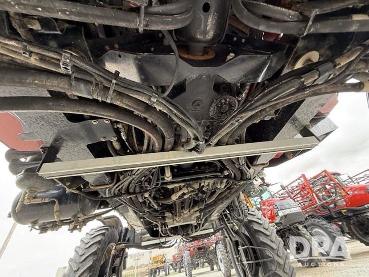 2020-case-ih-trident-5550-image-31