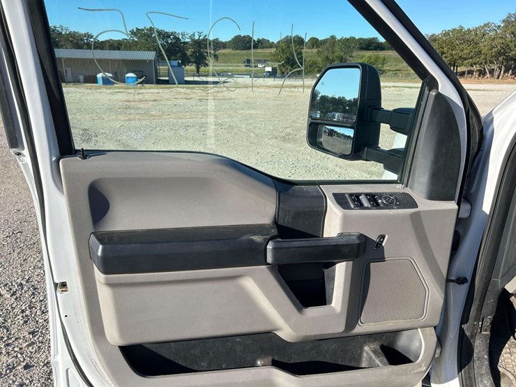 2017-ford-f350-image-9