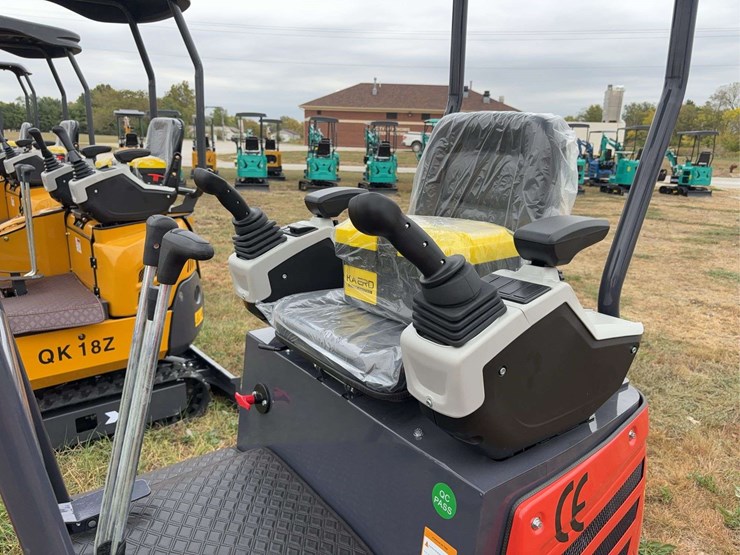 mini-excavator-mx12rx-image-17