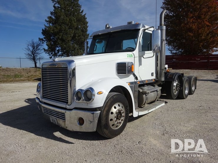 2017-freightliner-coronado-day-cab-glider-truck-(pz13993,-unit-725)-image-1