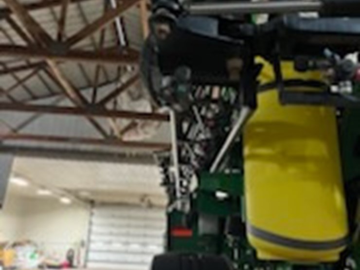 2010-john-deere-4730-image-19