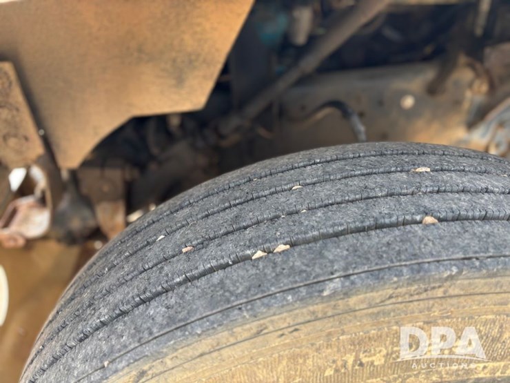 1994-ford-l8000-image-28