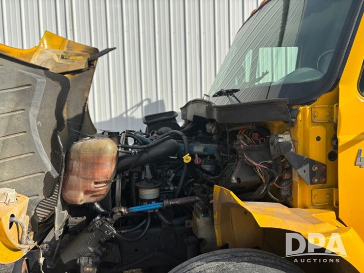 2007-international-durastar-4300-image-23