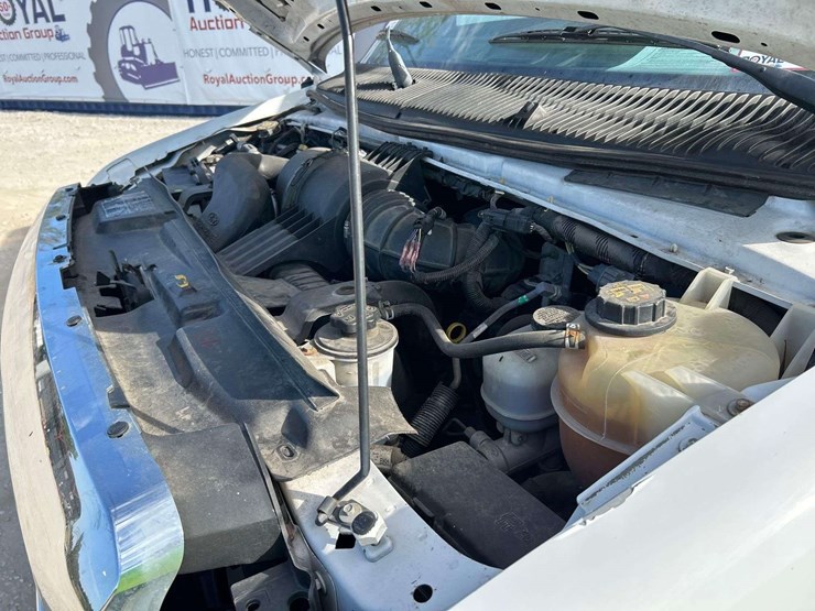 2015-ford-e350-image-7