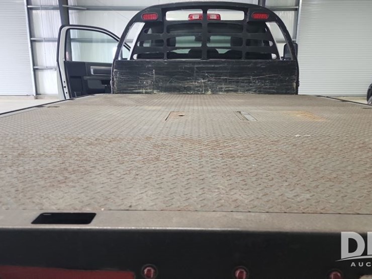 2015-dodge-ram-5500-image-16