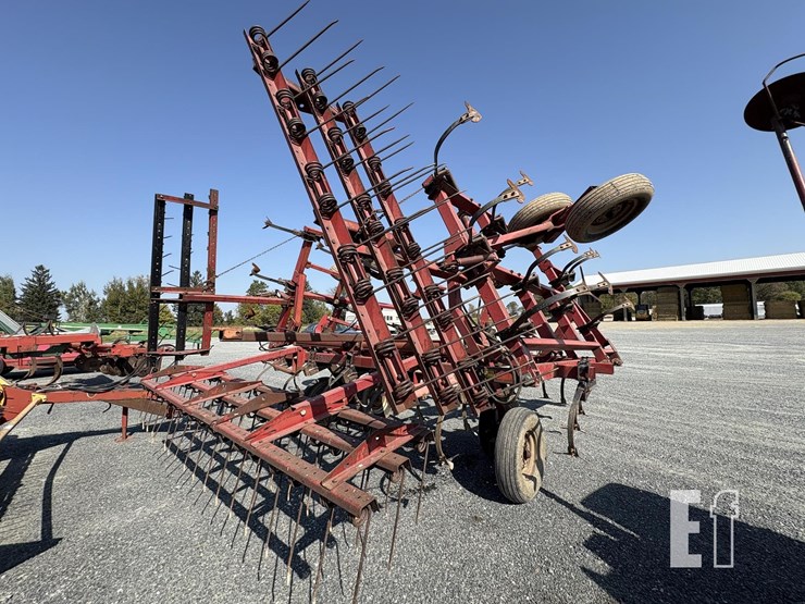 case-ih-4600-image-11