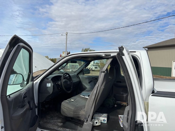 2004-ford-f150-image-41