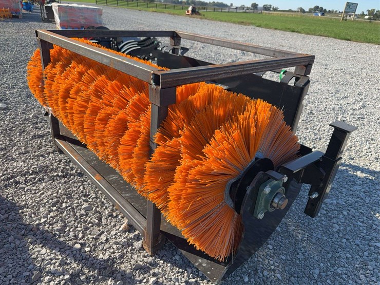 skid-steer-sweeper-image-5