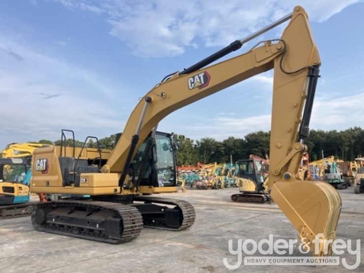 2019-caterpillar-320-image-4