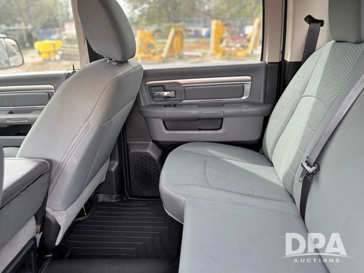 2018-dodge-ram-1500-image-46