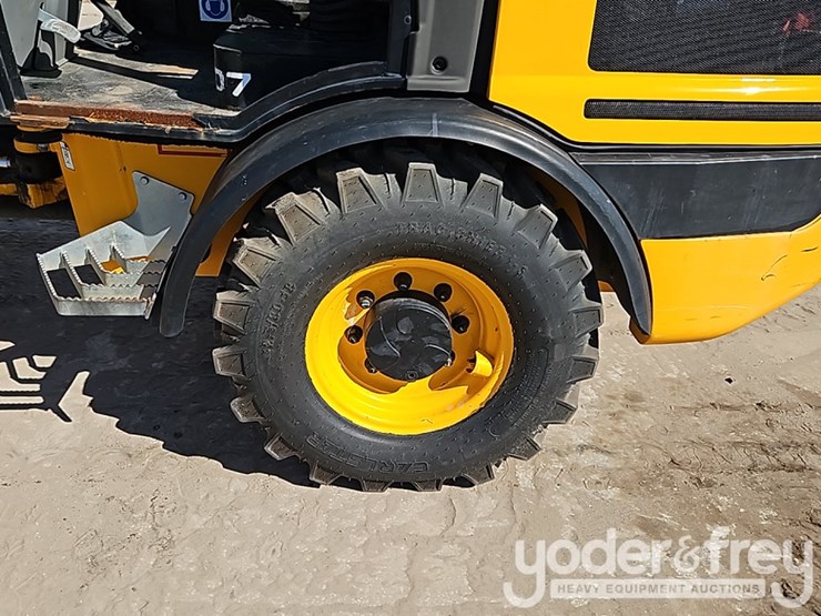 2023-jcb-407-image-18