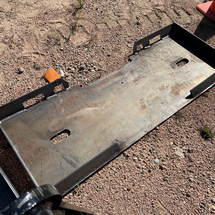 #4132 • Universal Adaptor Plate