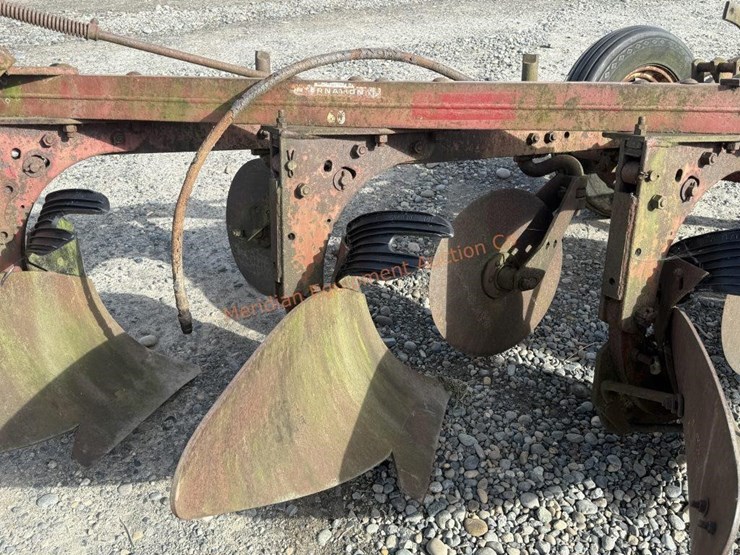 international-60-image-13