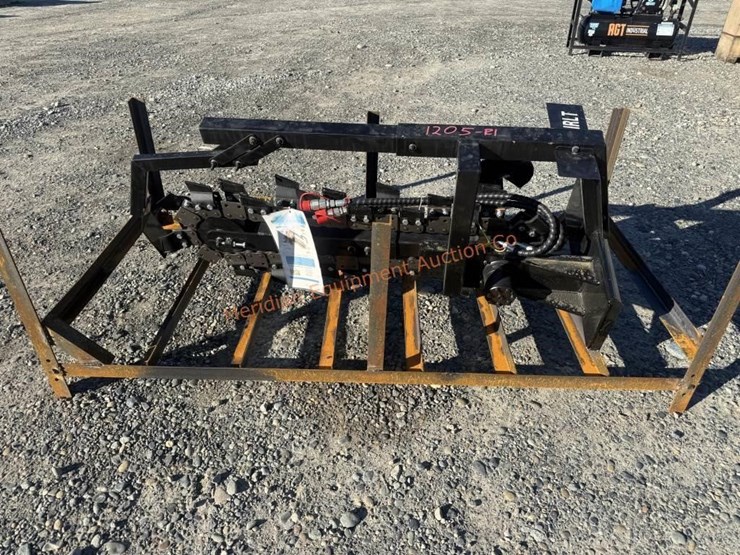 ir-mini-skid-steer-hyd-trencher-image-11