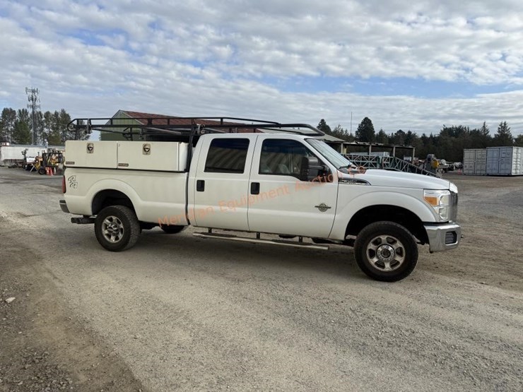 2015-ford-f350-xlt-image-8