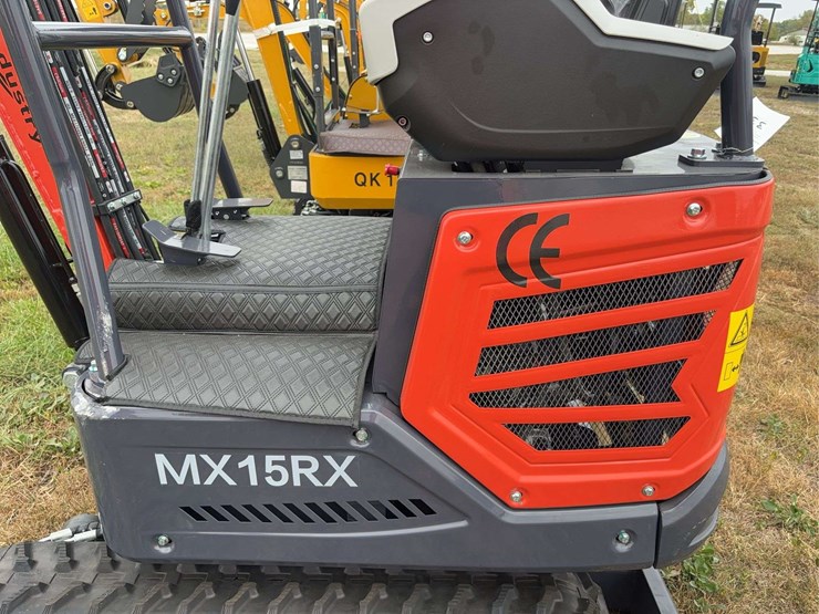 mini-excavator-mx12rx-image-16