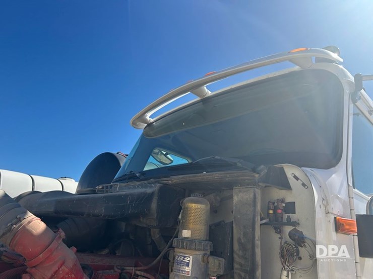 2006-international-9400i-liquid-truck-(cp1185-unit-15319)-image-26