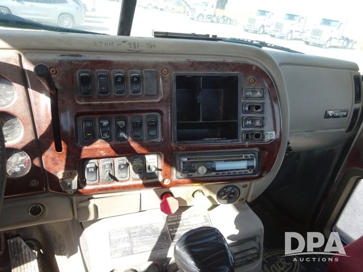 2005-mack-vision-truck-(pz13989,-unit-266)-image-104