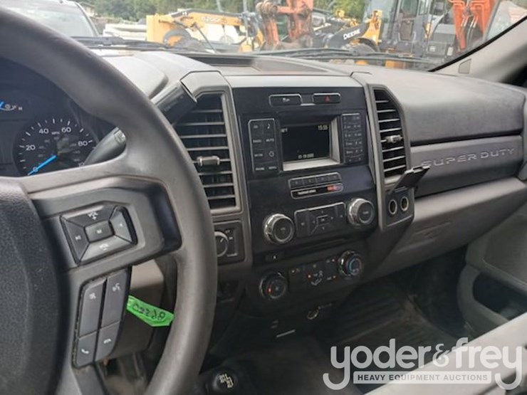 2017-ford-f250-xl-image-5